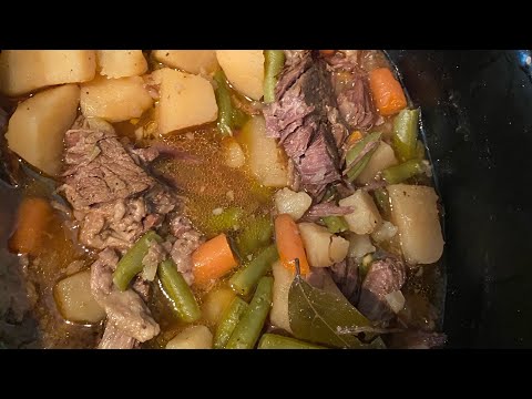 How To Slow Cook Pot Roast Recipe (Crock Pot Meal Edition)