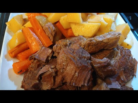 Easy Simple and Delicious Old Fashion Pot Roast Dinner #crockpot #slowcooker #recipe #easy
