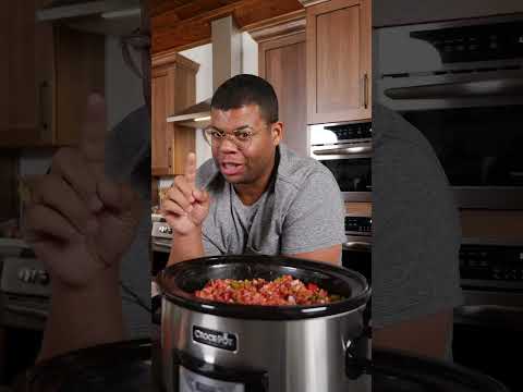 Easy crockpot chili ðŸ¥˜ #easyrecipe #chilirecipe #cooking